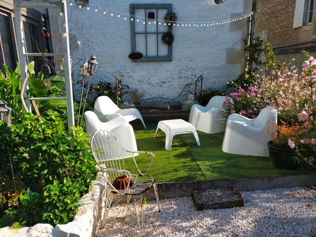 Agreable Chambre Cosy Tonnay-Charente Εξωτερικό φωτογραφία